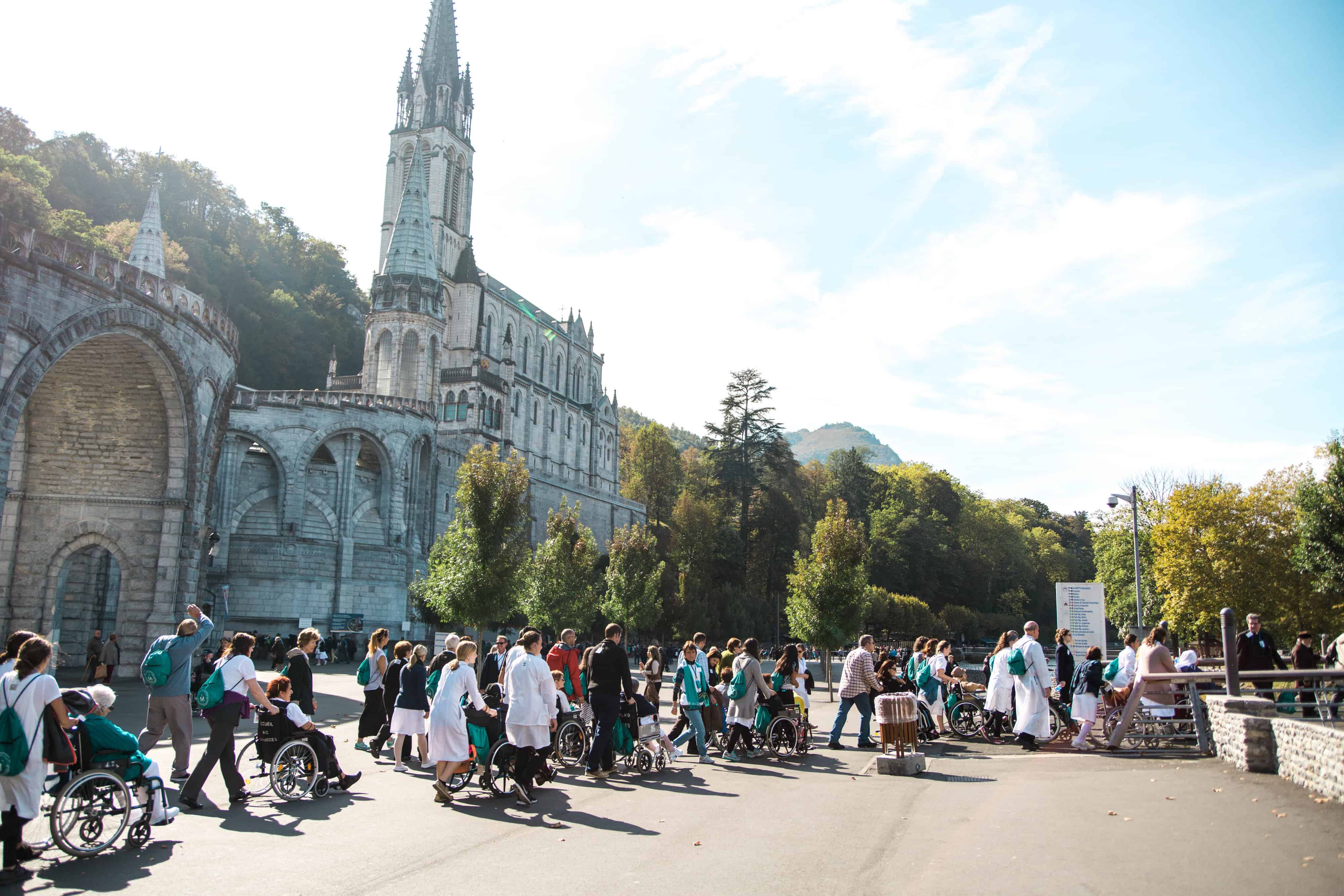 Sick And Disabled Lourdes Volunteers
